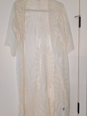 Women's Cream Lace Overlay